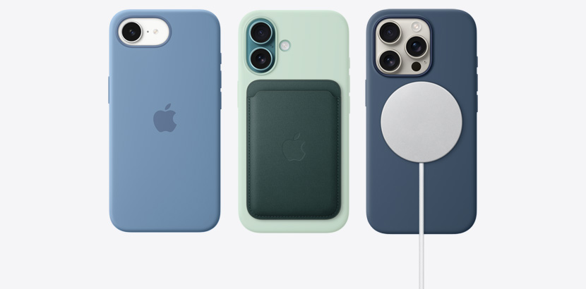 iPhone 16e w kolorze białym z silikonowym etui w kolorze zimowego błękitu, iPhone 16 w kolorze berylowej zieleni z silikonowym etui w kolorze górskiego jeziora, iPhone 16 Pro w kolorze tytanu naturalnego z silikonowym etui z MagSafe w kolorze denimu i ładowarką MagSafe.