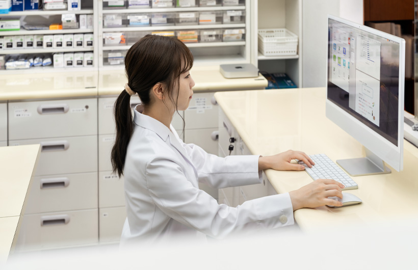 El sistema digital garantiza que todas las farmacias estén abastecidas y se adapten a las necesidades de los clientes.