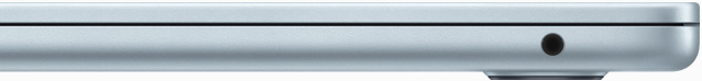 Дясната страна на MacBook Air с жак за слушалки