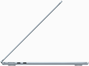 Страничен изглед на MacBook Air в небесносиньо